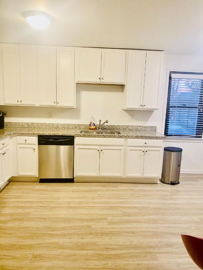Cozy Condo, Minutes From Broadwy, Sleeps 5 Nashville Esterno foto
